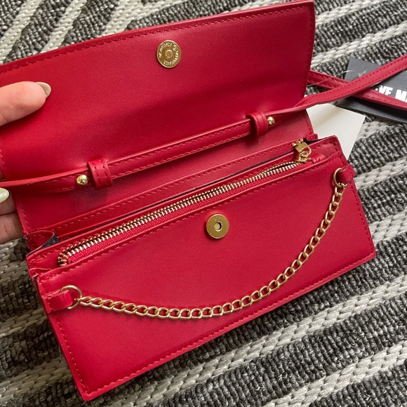 NWT Red Crossbody Purse with gold hardware - Picture 6 of 8